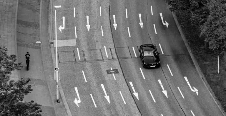 Platz 11_Wiebke Strebel_Auf_der_Strasse