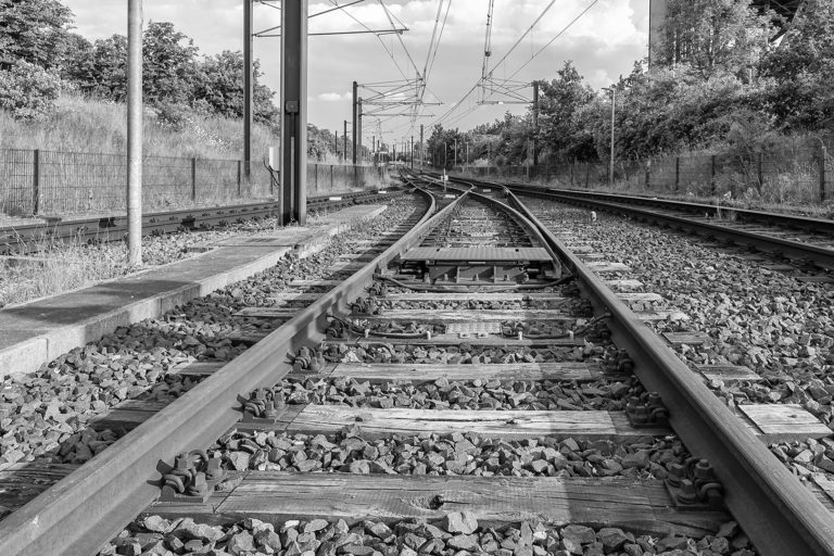 Platz 38_Günter Deitermann_Bahngleise